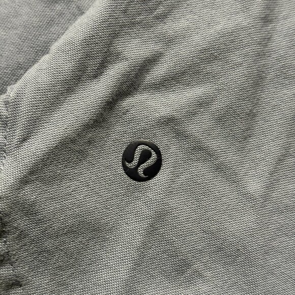 Lululemon Men's Summer Fridays Buttondown - Blue - Picture 5 of 7